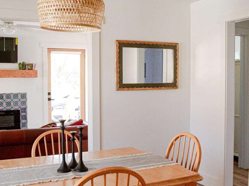 355 Walnut Avenue, Spruce Pine, NC 28777.  MLS# CAR4280566, YatesRealty ID 25385. 