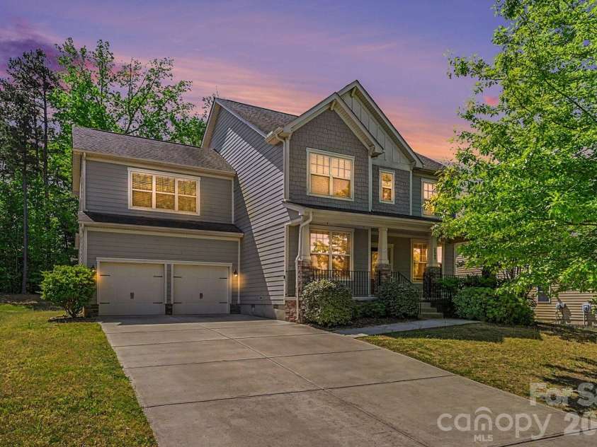2009 Trading Path Lane, Waxhaw, NC 28173.  MLS# CAR4373894, YatesRealty ID 25386. 