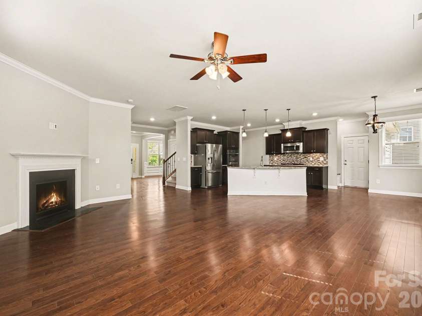 2009 Trading Path Lane, Waxhaw, NC 28173.  MLS# CAR4373894, YatesRealty ID 25386. 