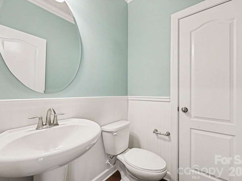 2009 Trading Path Lane, Waxhaw, NC 28173.  MLS# CAR4373894, YatesRealty ID 25386. 