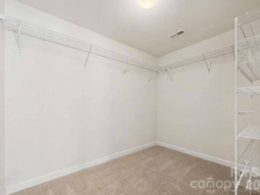 2009 Trading Path Lane, Waxhaw, NC 28173.  MLS# CAR4373894, YatesRealty ID 25386. 