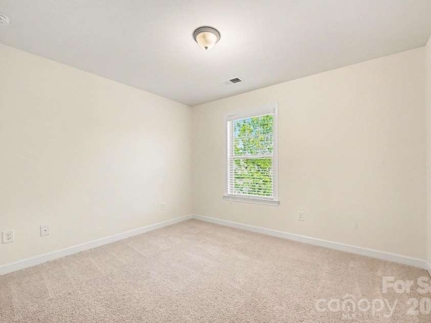 2009 Trading Path Lane, Waxhaw, NC 28173.  MLS# CAR4373894, YatesRealty ID 25386. 