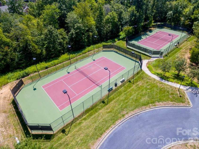 2009 Trading Path Lane, Waxhaw, NC 28173.  MLS# CAR4373894, YatesRealty ID 25386. 