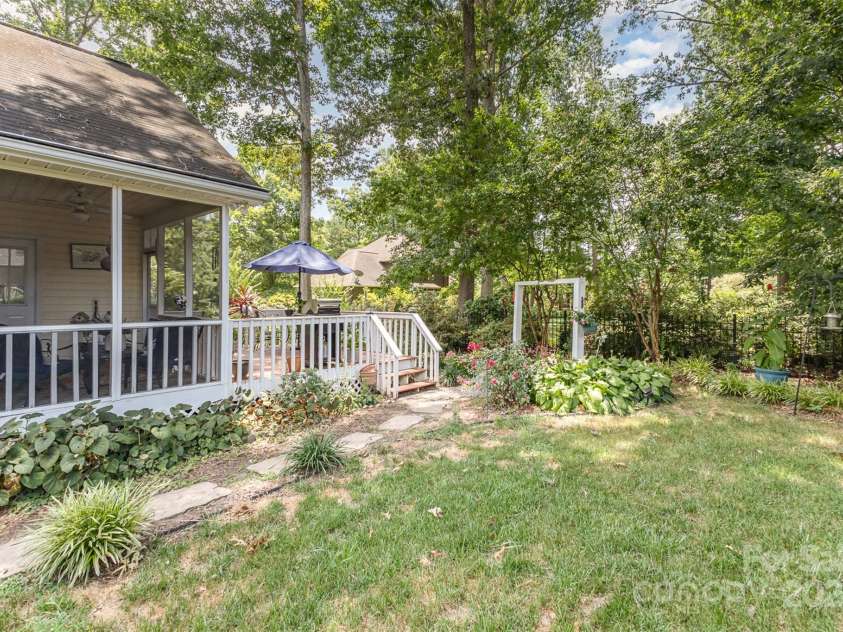 101 Citation Lane, Gastonia, NC 28056.  MLS# CAR4279144, YatesRealty ID 25388. 