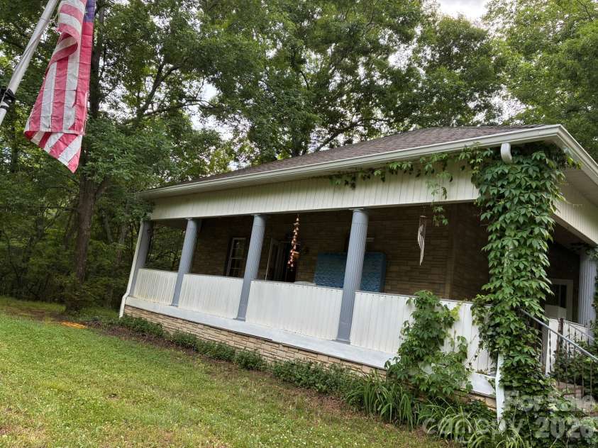 2051 Sutton Spring Road, York, SC 29745.  MLS# CAR4383938, YatesRealty ID 25388. Front and side porch