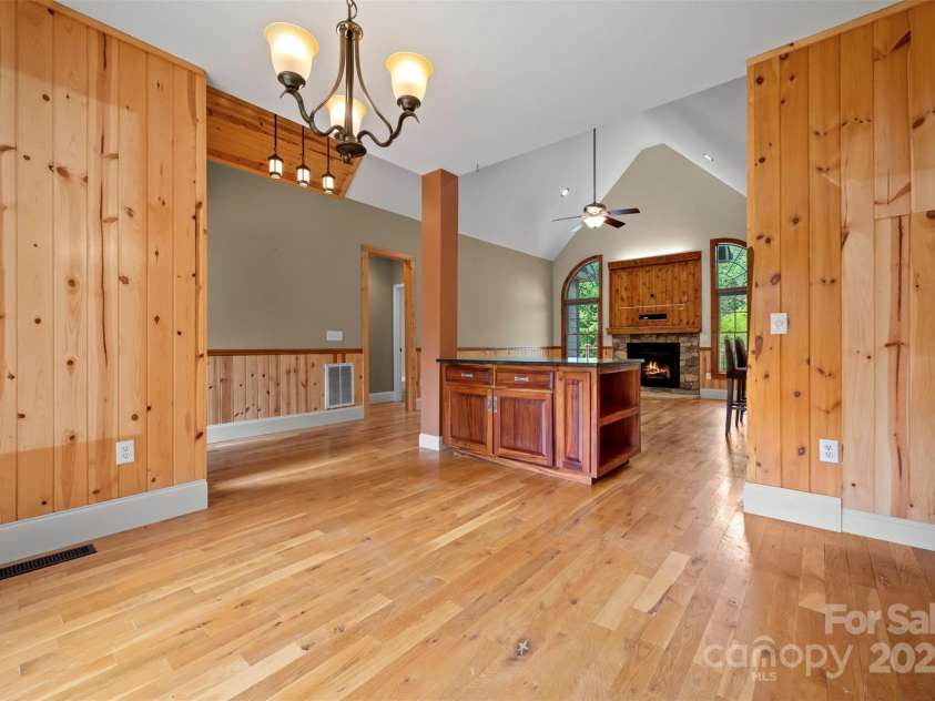 60 Bridge Lane, Tryon, NC 28782.  MLS# CAR4280439, YatesRealty ID 25389. 