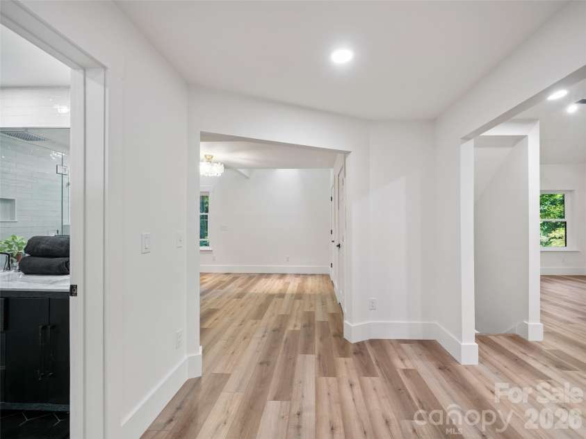 81 Summer Trees Lane, Burnsville, NC 28714.  MLS# CAR4383853, YatesRealty ID 25389. 