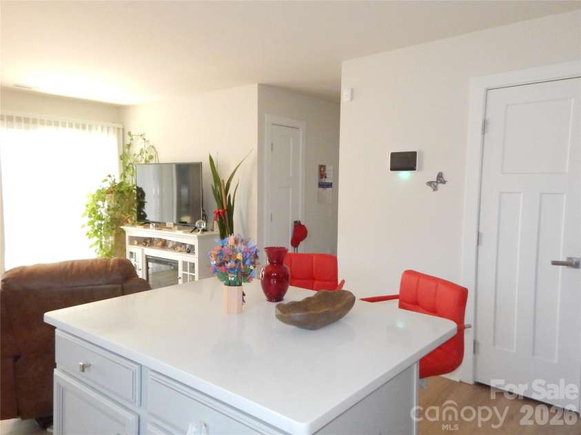 330 Damask Drive, Lancaster, SC 29720.  MLS# CAR4337374, YatesRealty ID 2539. 