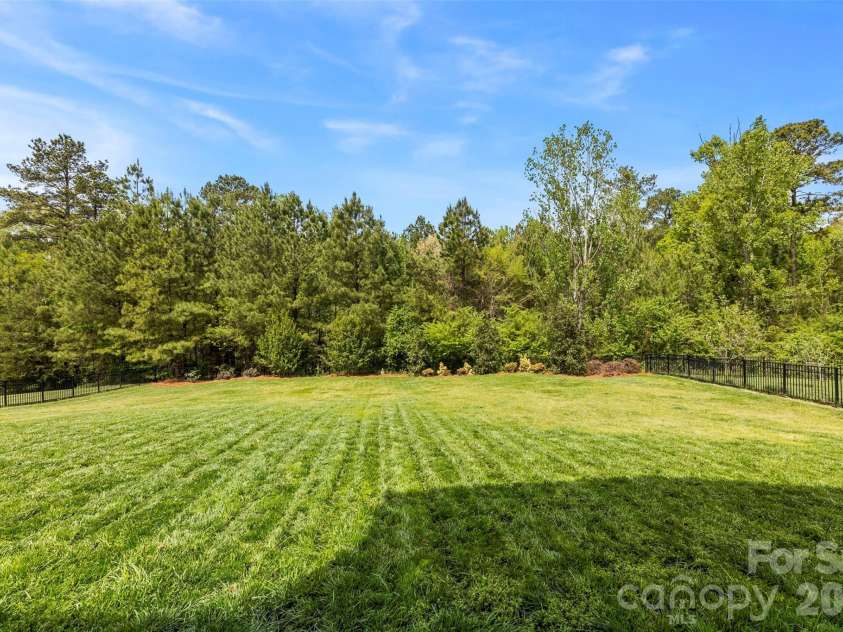 751 Waterford Glen Way, Rock Hill, SC 29730.  MLS# CAR4357653, YatesRealty ID 25390. Large Backyard