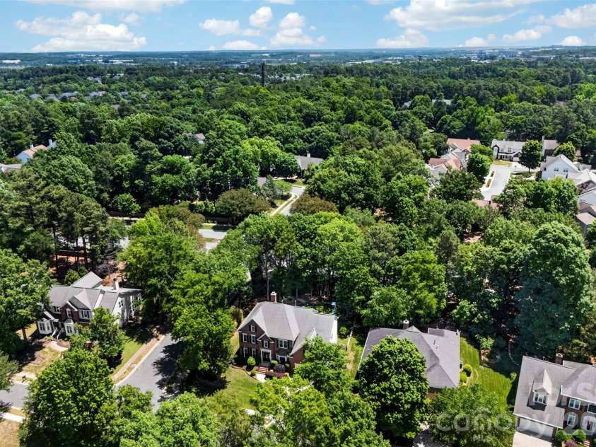 7618 Wingmont Drive, Charlotte, NC 28269.  MLS# CAR4382505, YatesRealty ID 25391. Aerial - Front