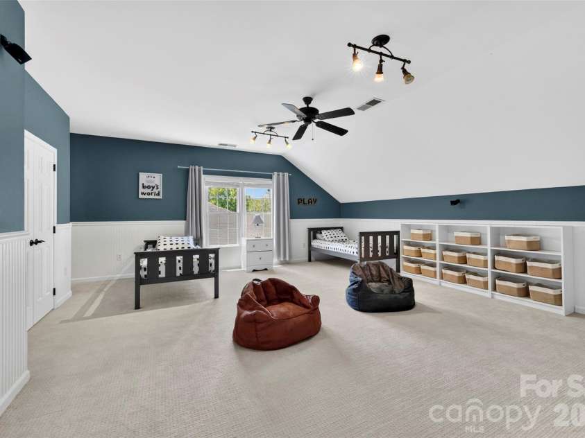 7618 Wingmont Drive, Charlotte, NC 28269.  MLS# CAR4382505, YatesRealty ID 25391. Bonus/Bedroom