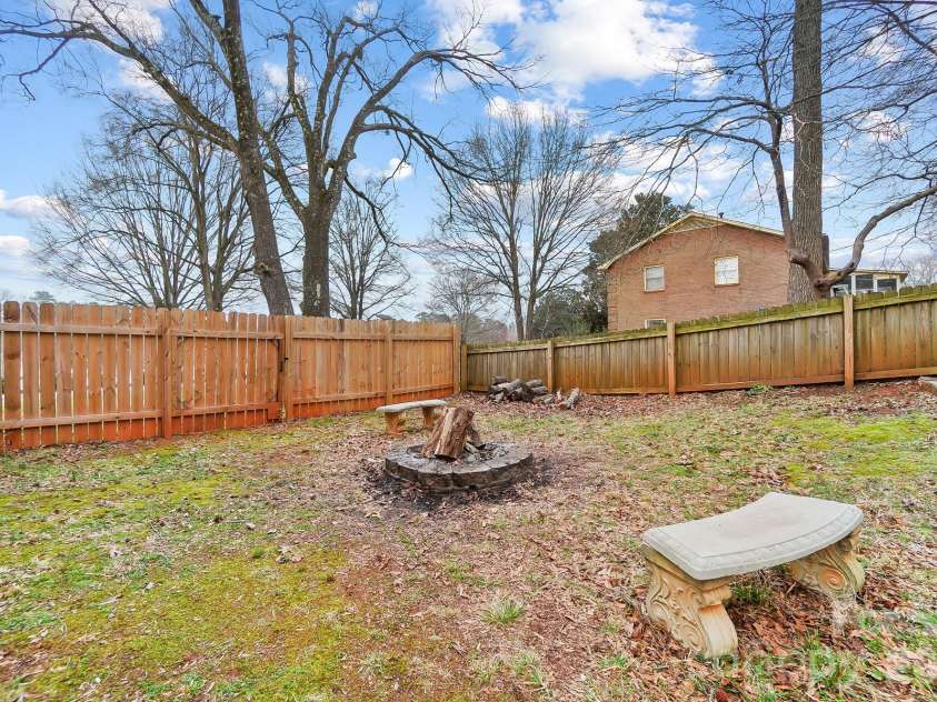 5637 Lebanon Road, Mint Hill, NC 28227.  MLS# CAR4346782, YatesRealty ID 25392. 