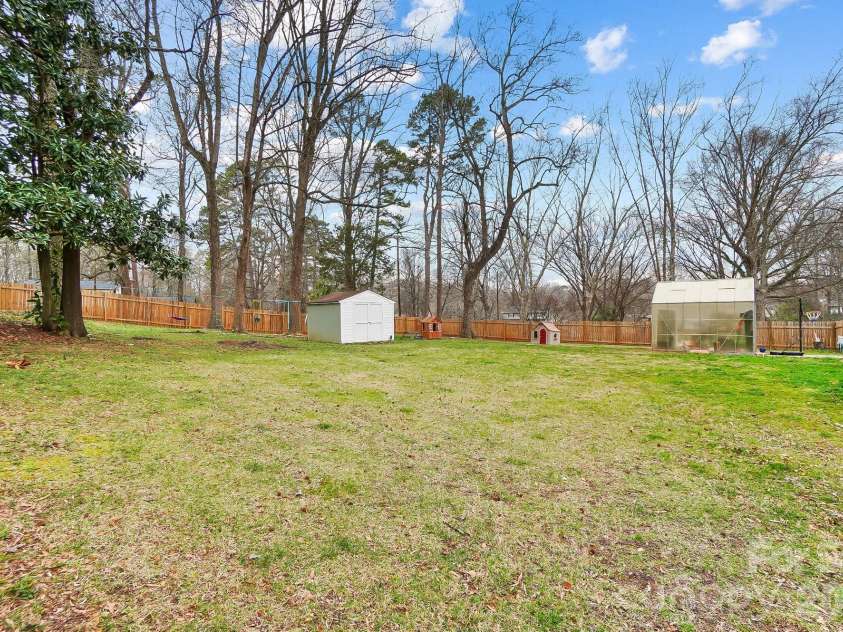 5637 Lebanon Road, Mint Hill, NC 28227.  MLS# CAR4346782, YatesRealty ID 25392. 