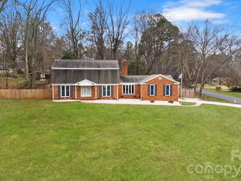 5637 Lebanon Road, Mint Hill, NC 28227.  MLS# CAR4346782, YatesRealty ID 25392. 