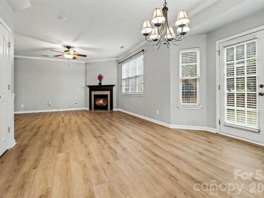17507 Westmill Lane, Charlotte, NC 28277.  MLS# CAR4379996, YatesRealty ID 25398. 
