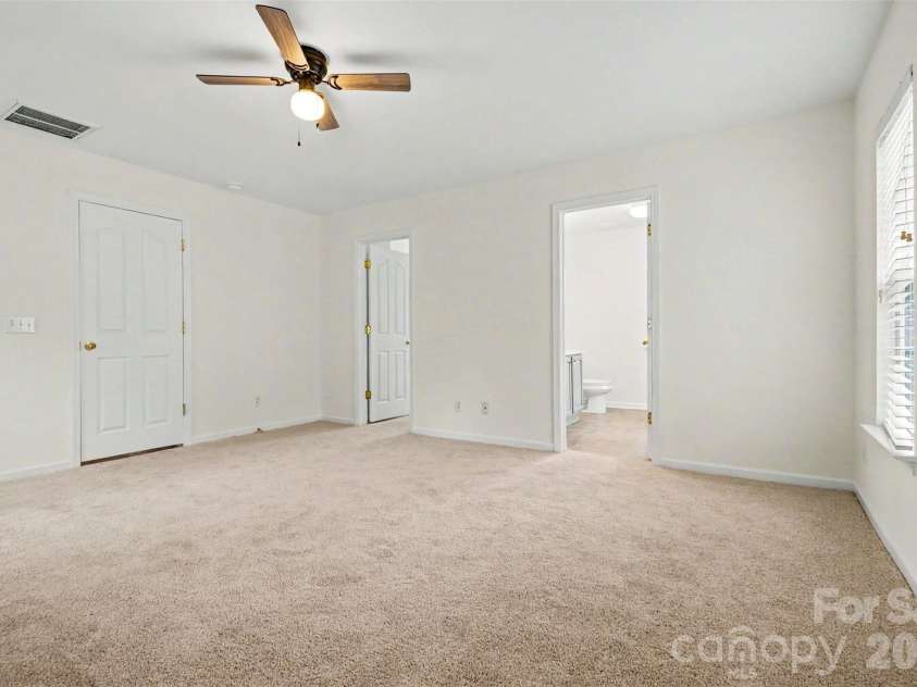 17507 Westmill Lane, Charlotte, NC 28277.  MLS# CAR4379996, YatesRealty ID 25398. 