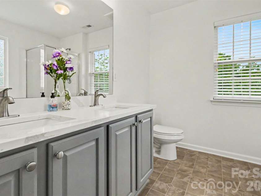 17507 Westmill Lane, Charlotte, NC 28277.  MLS# CAR4379996, YatesRealty ID 25398. 