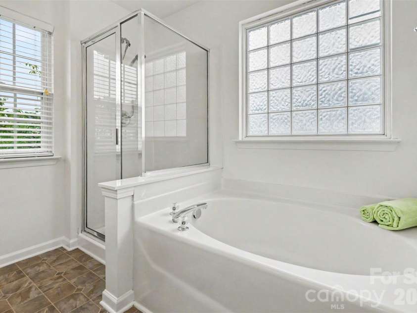 17507 Westmill Lane, Charlotte, NC 28277.  MLS# CAR4379996, YatesRealty ID 25398. 