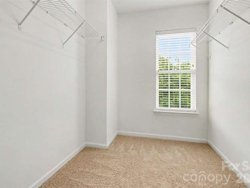 17507 Westmill Lane, Charlotte, NC 28277.  MLS# CAR4379996, YatesRealty ID 25398. 