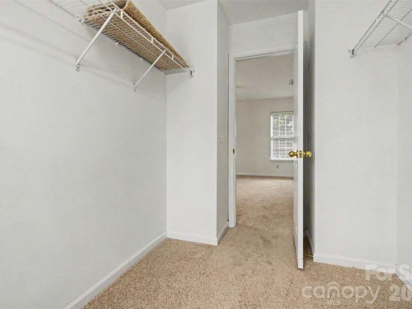 17507 Westmill Lane, Charlotte, NC 28277.  MLS# CAR4379996, YatesRealty ID 25398. 