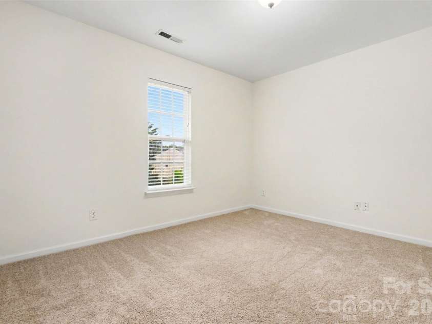 17507 Westmill Lane, Charlotte, NC 28277.  MLS# CAR4379996, YatesRealty ID 25398. 