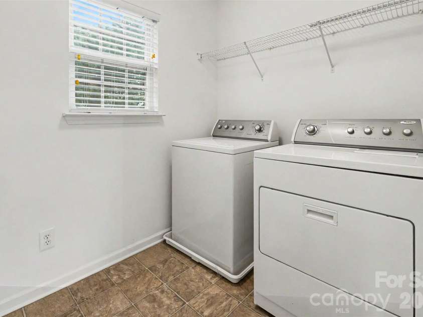 17507 Westmill Lane, Charlotte, NC 28277.  MLS# CAR4379996, YatesRealty ID 25398. 