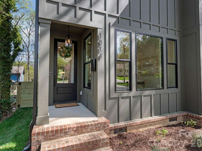 1814 Logie Avenue, Charlotte, NC 28205.  MLS# CAR4360863, YatesRealty ID 25399. 