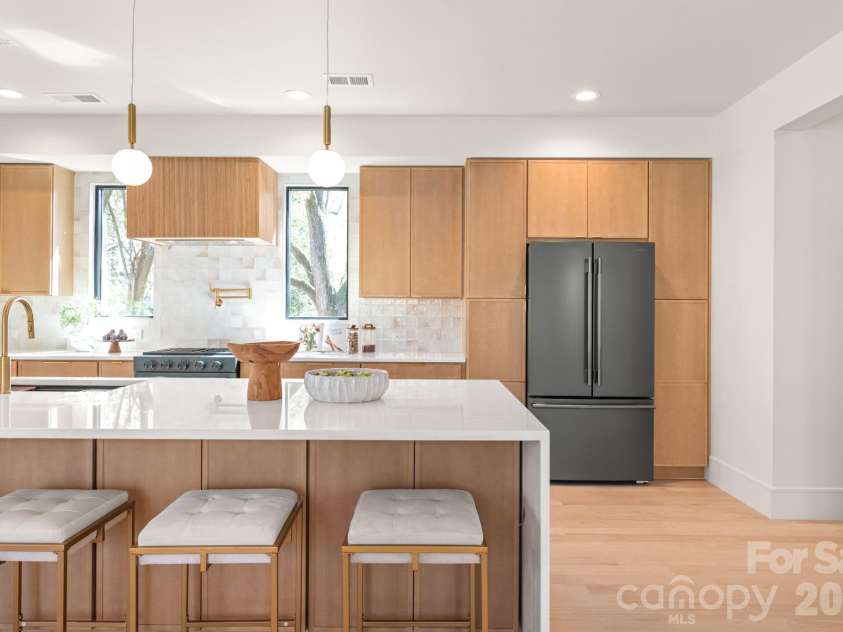 1814 Logie Avenue, Charlotte, NC 28205.  MLS# CAR4360863, YatesRealty ID 25399. 