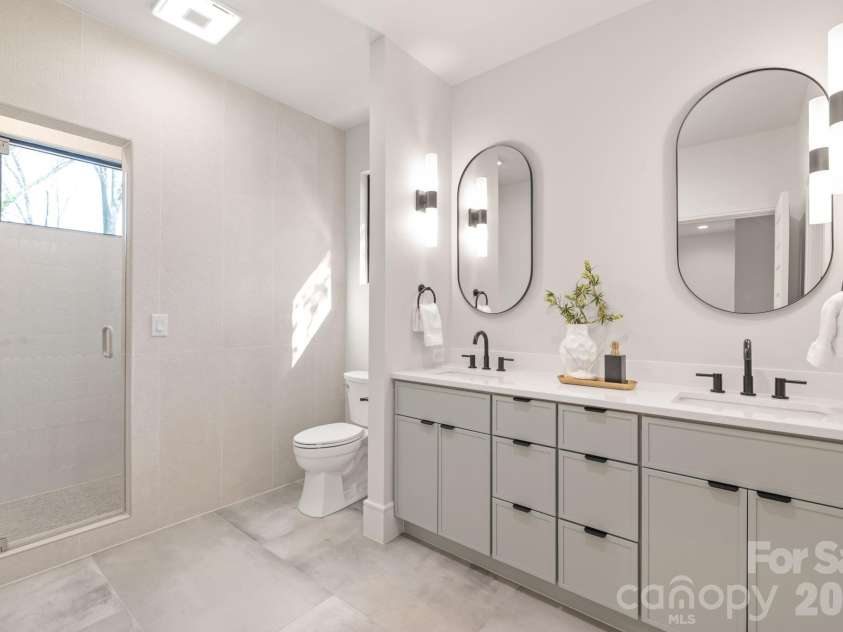 1814 Logie Avenue, Charlotte, NC 28205.  MLS# CAR4360863, YatesRealty ID 25399. 