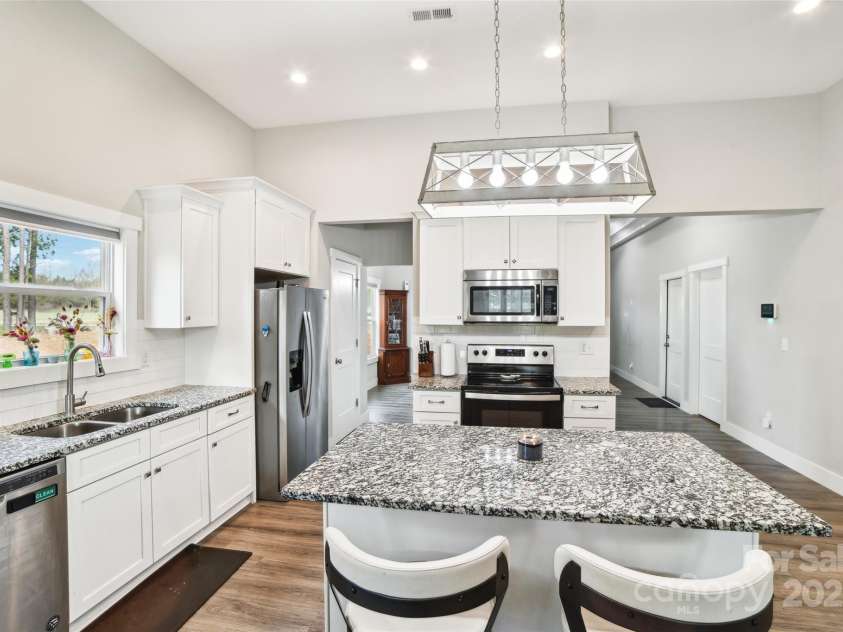 1473 Pleasant School Road, Gaffney, SC 29341.  MLS# CAR4234942, YatesRealty ID 2540. 