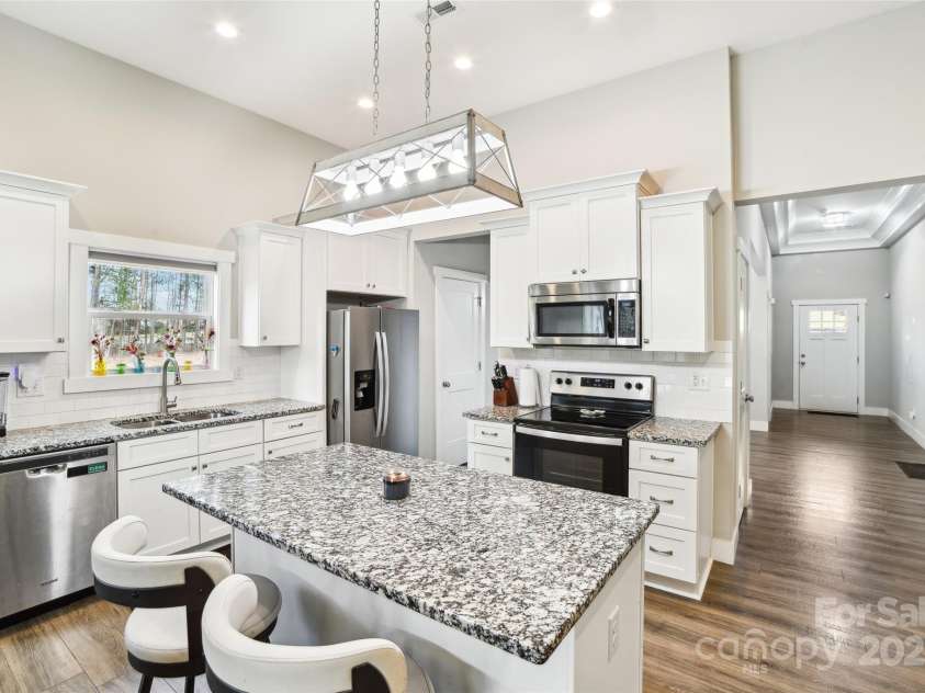 1473 Pleasant School Road, Gaffney, SC 29341.  MLS# CAR4234942, YatesRealty ID 2540. 