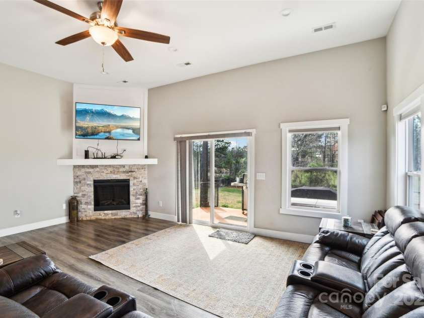 1473 Pleasant School Road, Gaffney, SC 29341.  MLS# CAR4234942, YatesRealty ID 2540. 