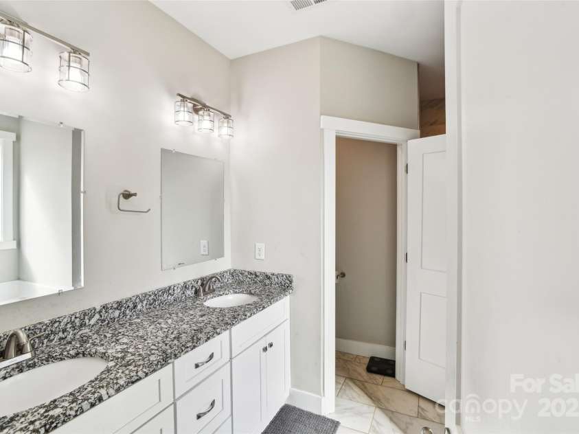 1473 Pleasant School Road, Gaffney, SC 29341.  MLS# CAR4234942, YatesRealty ID 2540. 