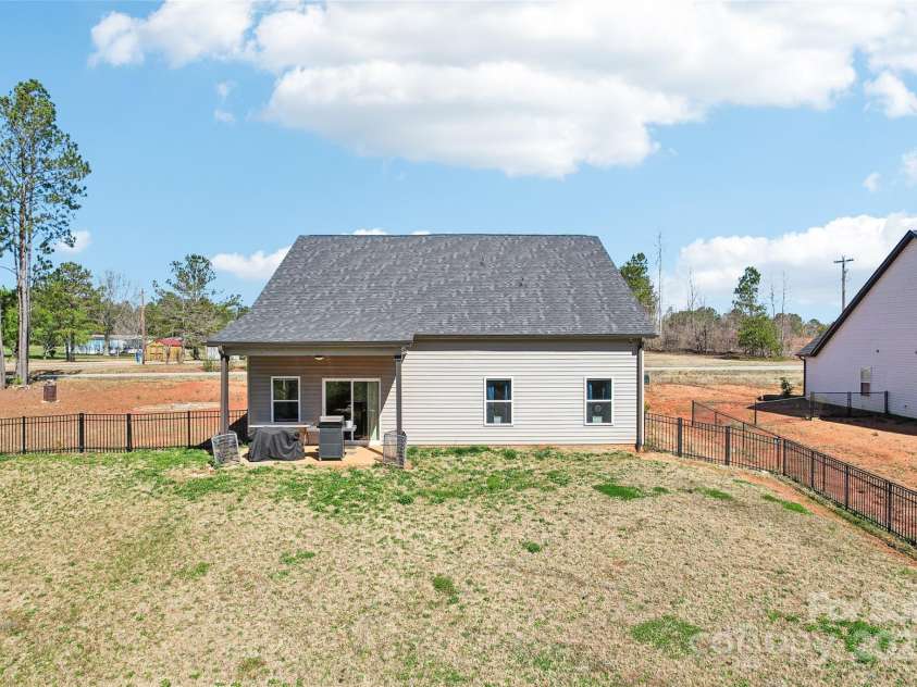 1473 Pleasant School Road, Gaffney, SC 29341.  MLS# CAR4234942, YatesRealty ID 2540. 