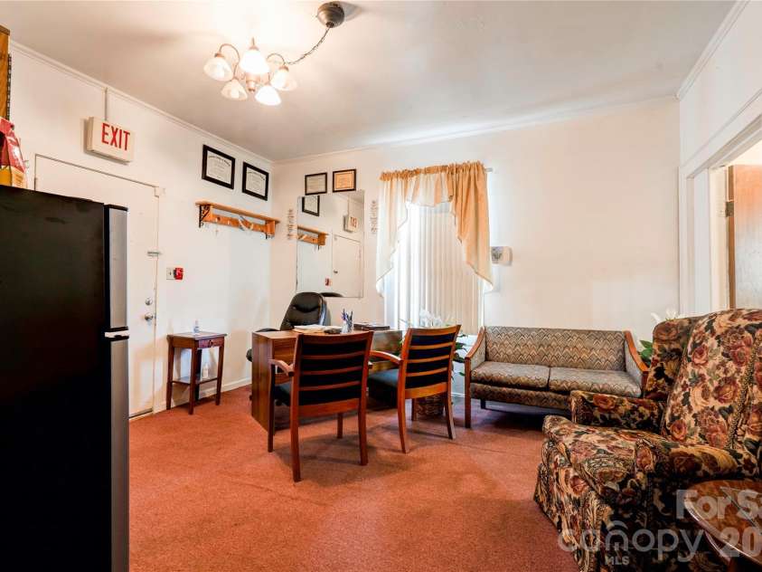 215 Morton Street, Shelby, NC 28152.  MLS# CAR4337684, YatesRealty ID 2540. 