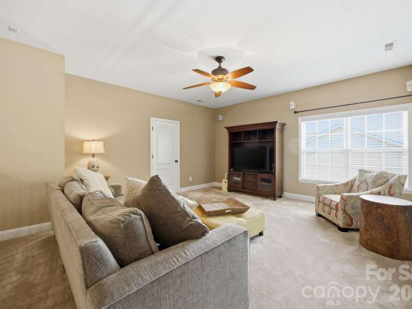 204 Black Mountain Drive, Fort Mill, SC 29708.  MLS# CAR4369419, YatesRealty ID 25400. 