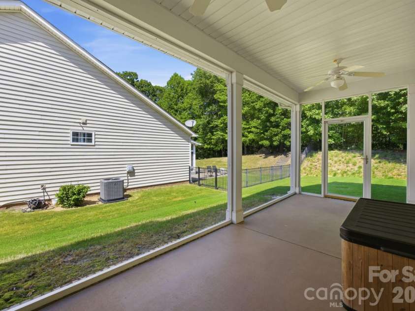 204 Black Mountain Drive, Fort Mill, SC 29708.  MLS# CAR4369419, YatesRealty ID 25400. 