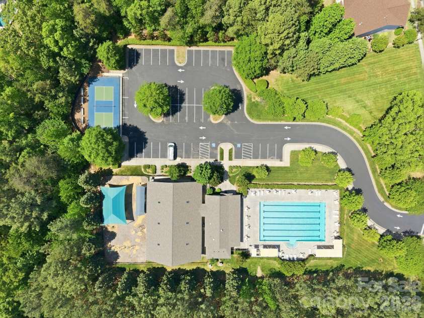 204 Black Mountain Drive, Fort Mill, SC 29708.  MLS# CAR4369419, YatesRealty ID 25400. 