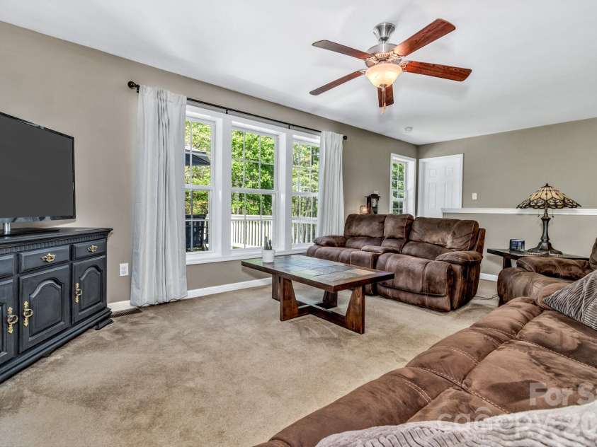 152 Joe Jenkins Road, Fairview, NC 28730.  MLS# CAR4350959, YatesRealty ID 25401. 