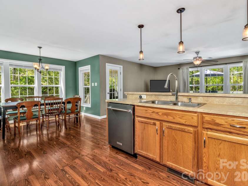 152 Joe Jenkins Road, Fairview, NC 28730.  MLS# CAR4350959, YatesRealty ID 25401. 