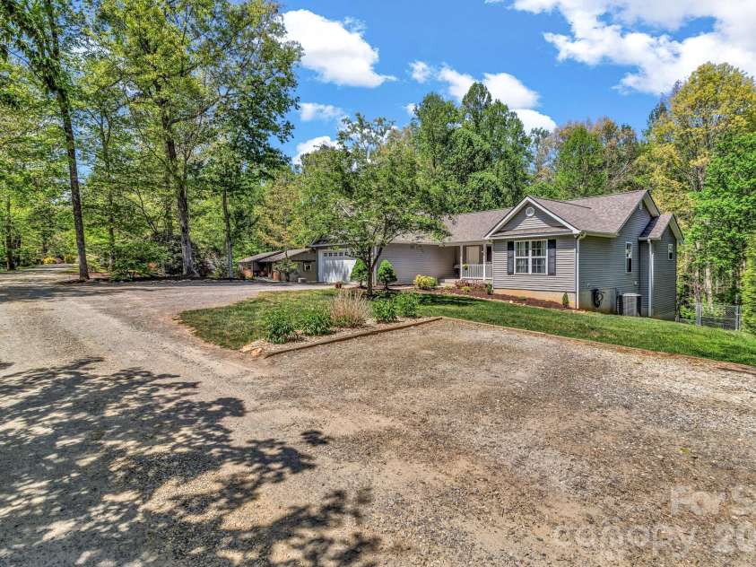 152 Joe Jenkins Road, Fairview, NC 28730.  MLS# CAR4350959, YatesRealty ID 25401. 