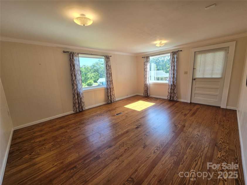 310 Walker Street Extension, East Flat Rock, NC 28726.  MLS# CAR4277756, YatesRealty ID 25401. 
