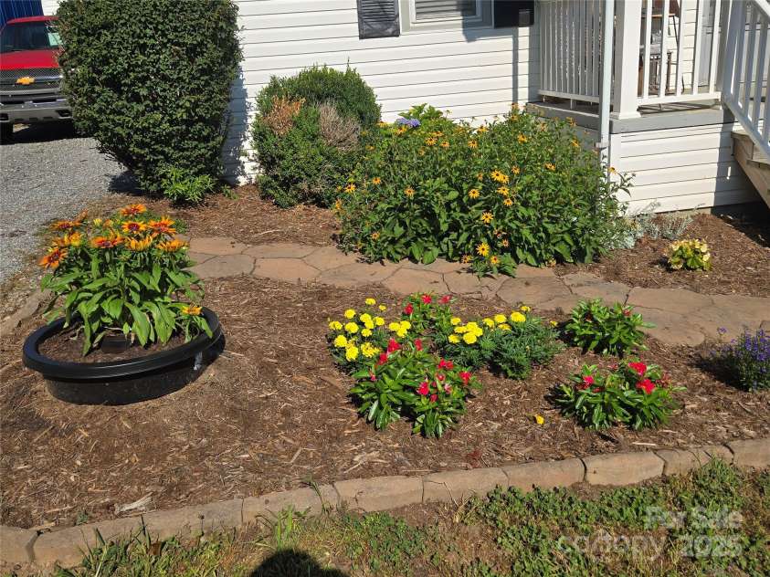 310 Walker Street Extension, East Flat Rock, NC 28726.  MLS# CAR4277756, YatesRealty ID 25401. 