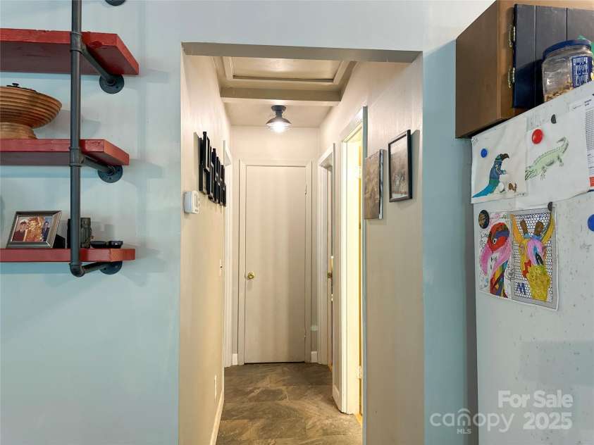 171 Windy Hill Drive, Franklin, NC 28734.  MLS# CAR4278856, YatesRealty ID 25402. 