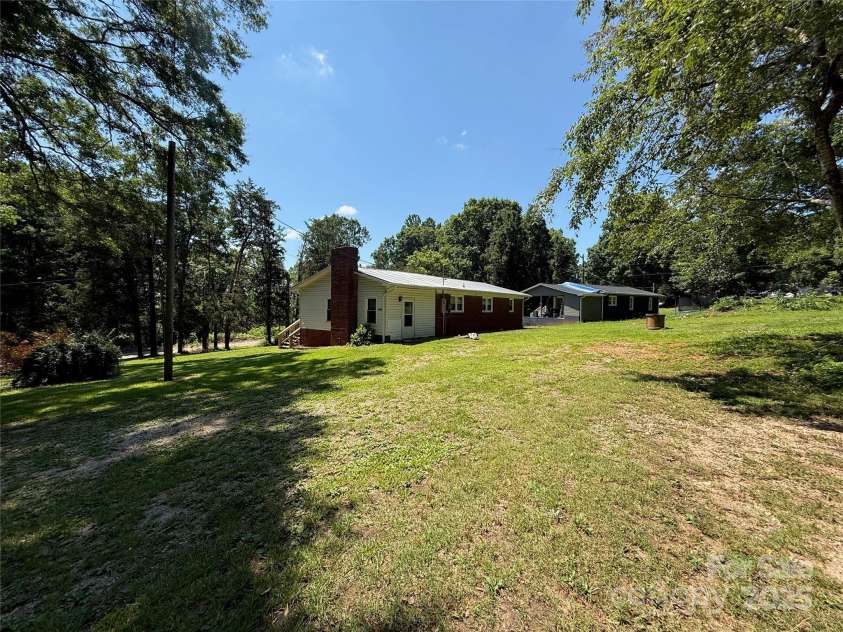 100 Duncan Drive, Shelby, NC 28152.  MLS# CAR4275106, YatesRealty ID 25404. Another view of yard