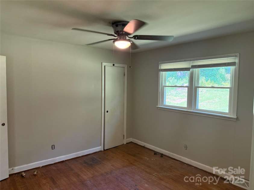 100 Duncan Drive, Shelby, NC 28152.  MLS# CAR4275106, YatesRealty ID 25404. Bedroom