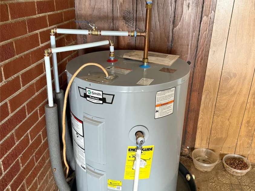 100 Duncan Drive, Shelby, NC 28152.  MLS# CAR4275106, YatesRealty ID 25404. Electric water heater
