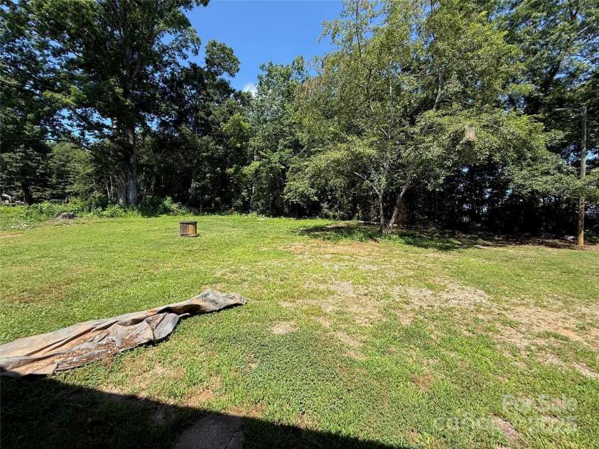 100 Duncan Drive, Shelby, NC 28152.  MLS# CAR4275106, YatesRealty ID 25404. Yard