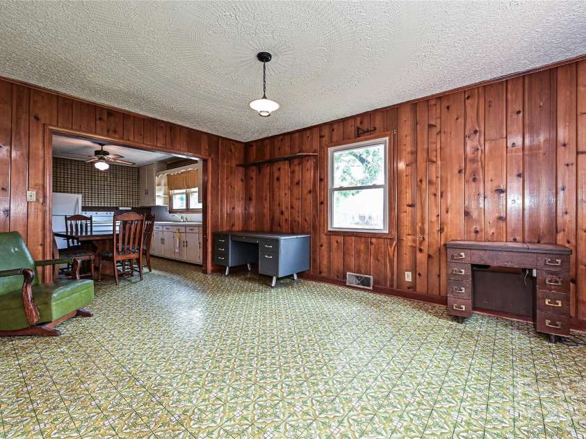 1212 Salem Church Road, Lincolnton, NC 28092.  MLS# CAR4279643, YatesRealty ID 25405. Den