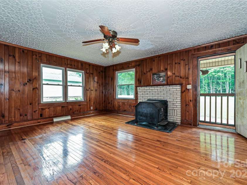 1212 Salem Church Road, Lincolnton, NC 28092.  MLS# CAR4279643, YatesRealty ID 25405. Living Room